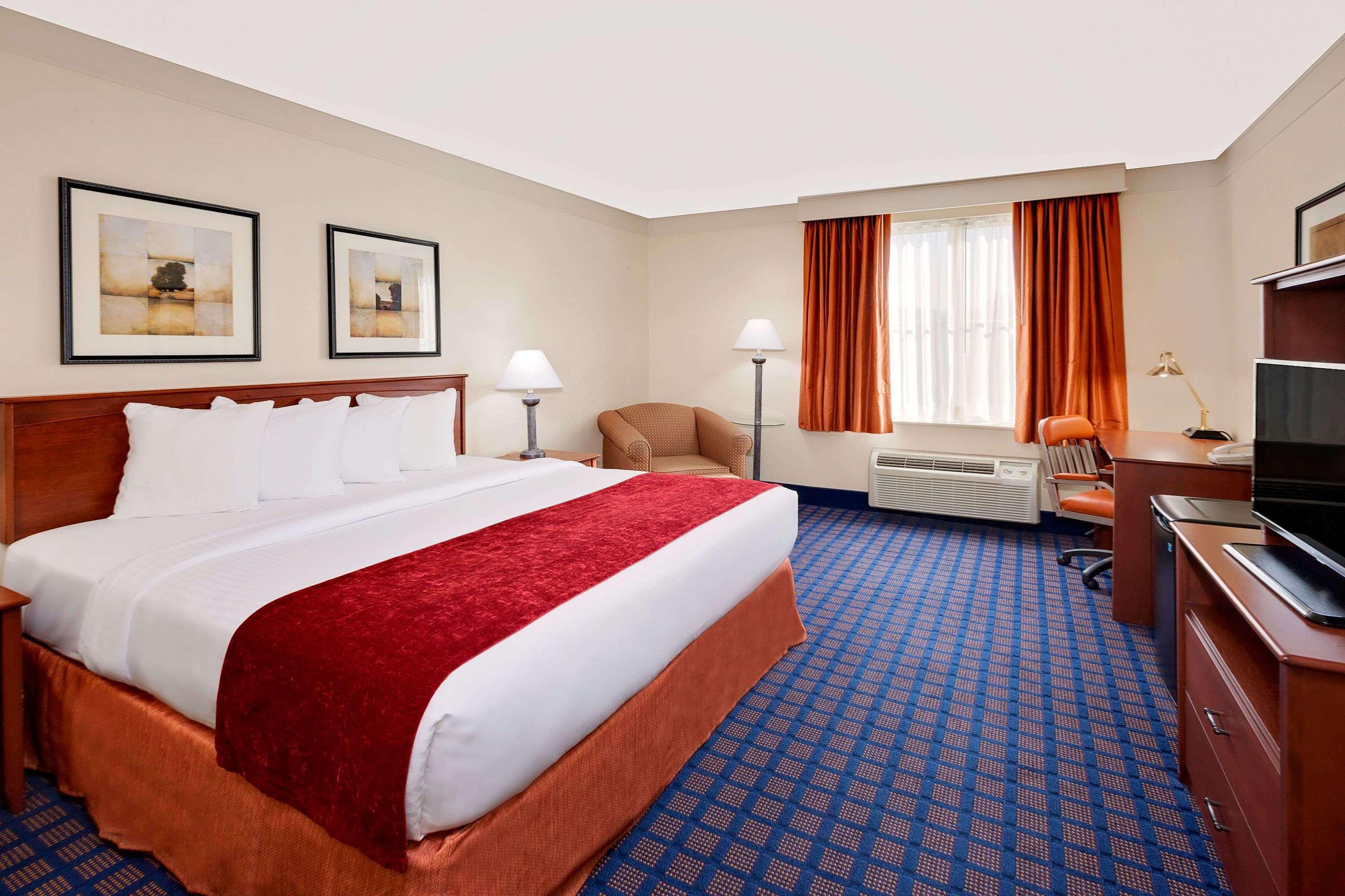 Hotel Western Byron Center